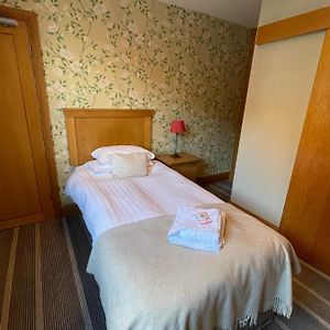 Kamer met een King Size Bed